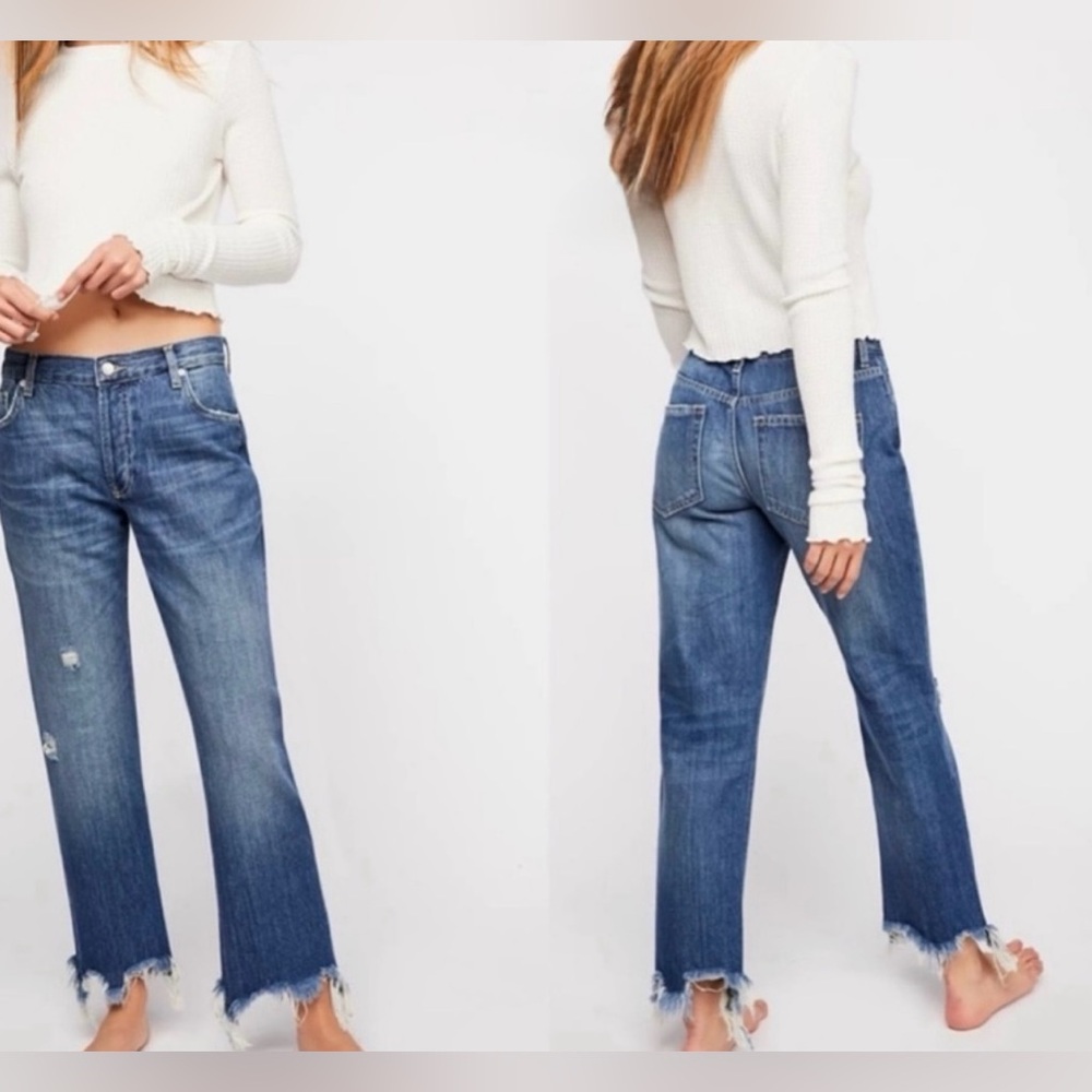 We the Free People Distressed Maggie Jeans Button Fly Frayed Jeans Size 26